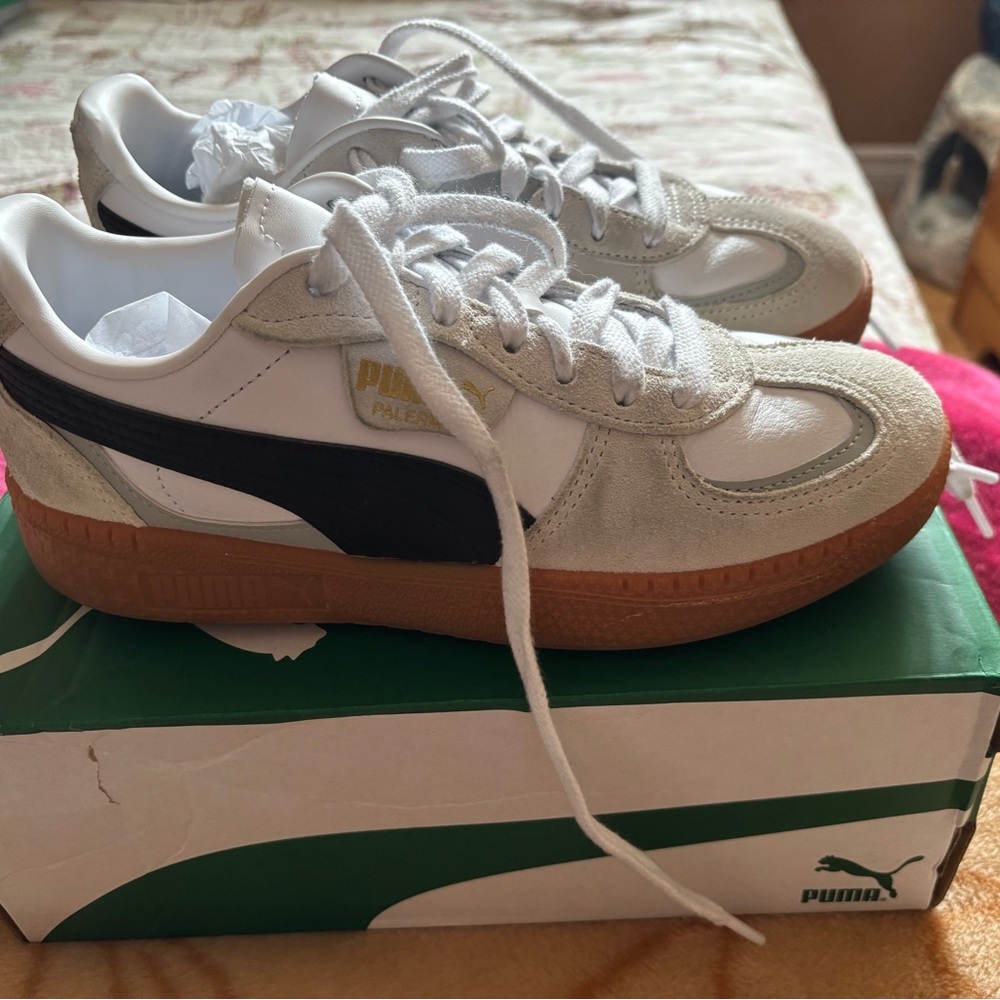 Puma White and Black Sneakers with Gum Sole